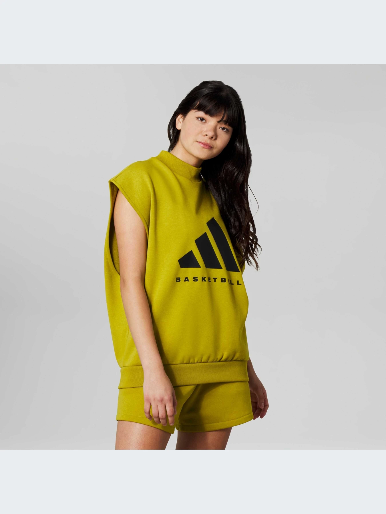 Худи и свитшоты Adidas модель IN4252-KZ Худи и свитшоты Adidas модель IN4252-KZ Фото