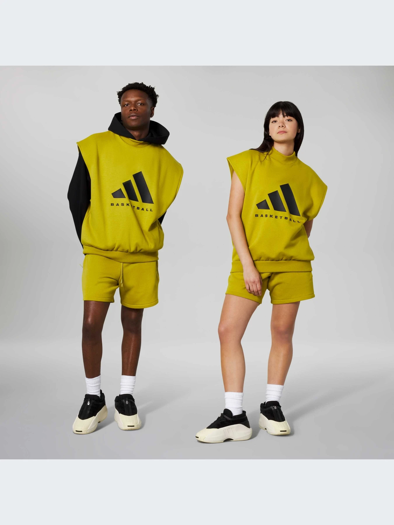 Худи и свитшоты Adidas модель IN4252-KZ Худи и свитшоты Adidas модель IN4252-KZ Фото