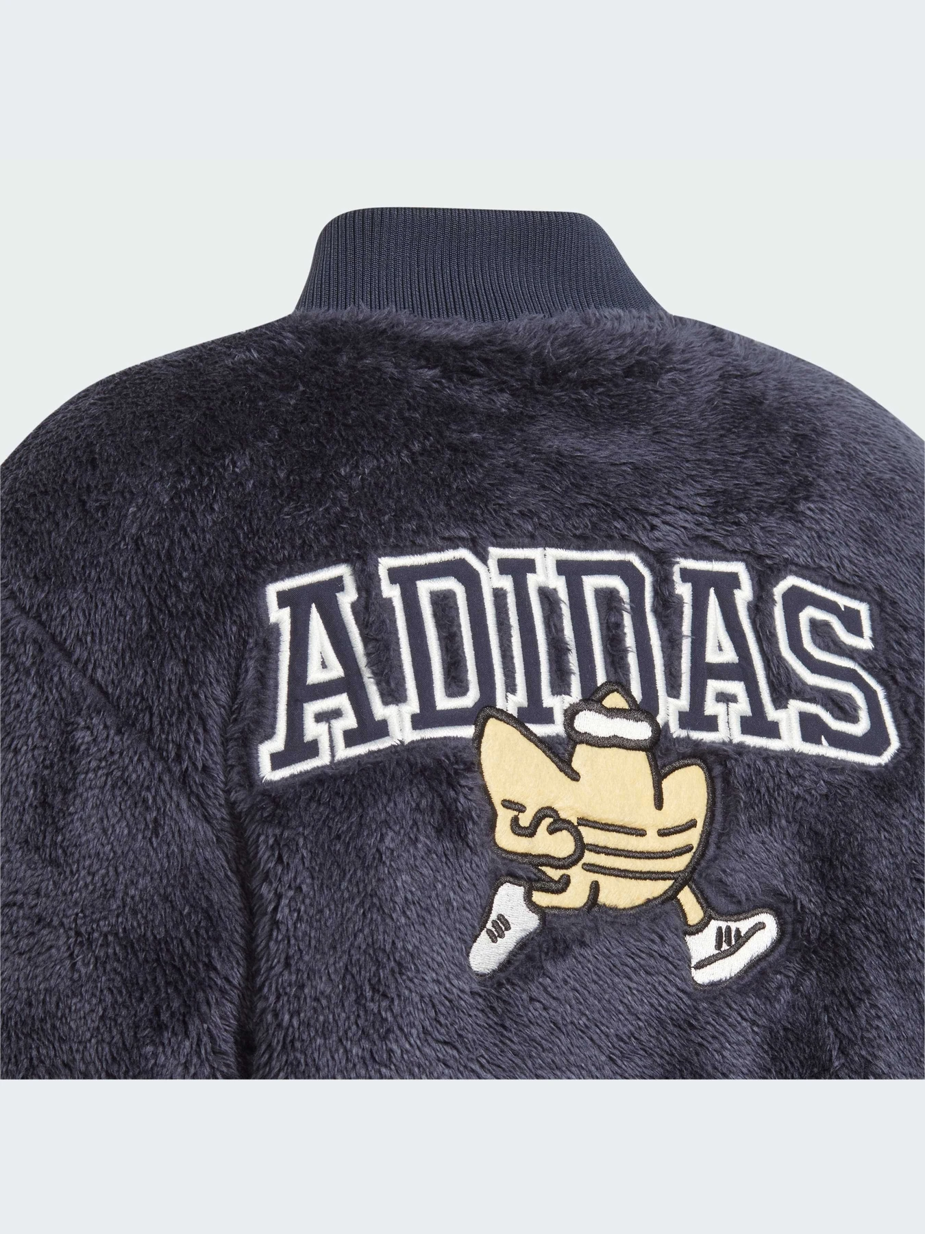 Куртки и дубленки Adidas модель IN4321-KZ Куртки и дубленки Adidas модель IN4321-KZ Фото