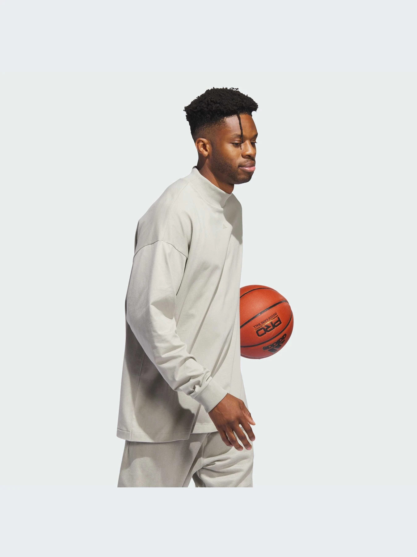 Худи и свитшоты Adidas модель IN9563-KZ Худи и свитшоты Adidas модель IN9563-KZ Фото