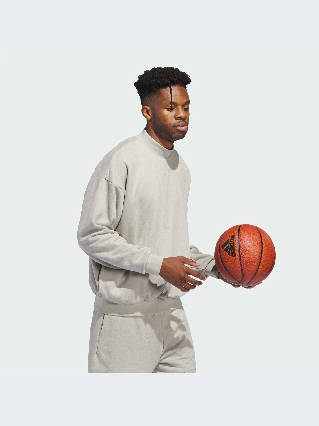 Худи и свитшоты Adidas модель IN7698-KZ Худи и свитшоты Adidas модель IN7698-KZ Фото