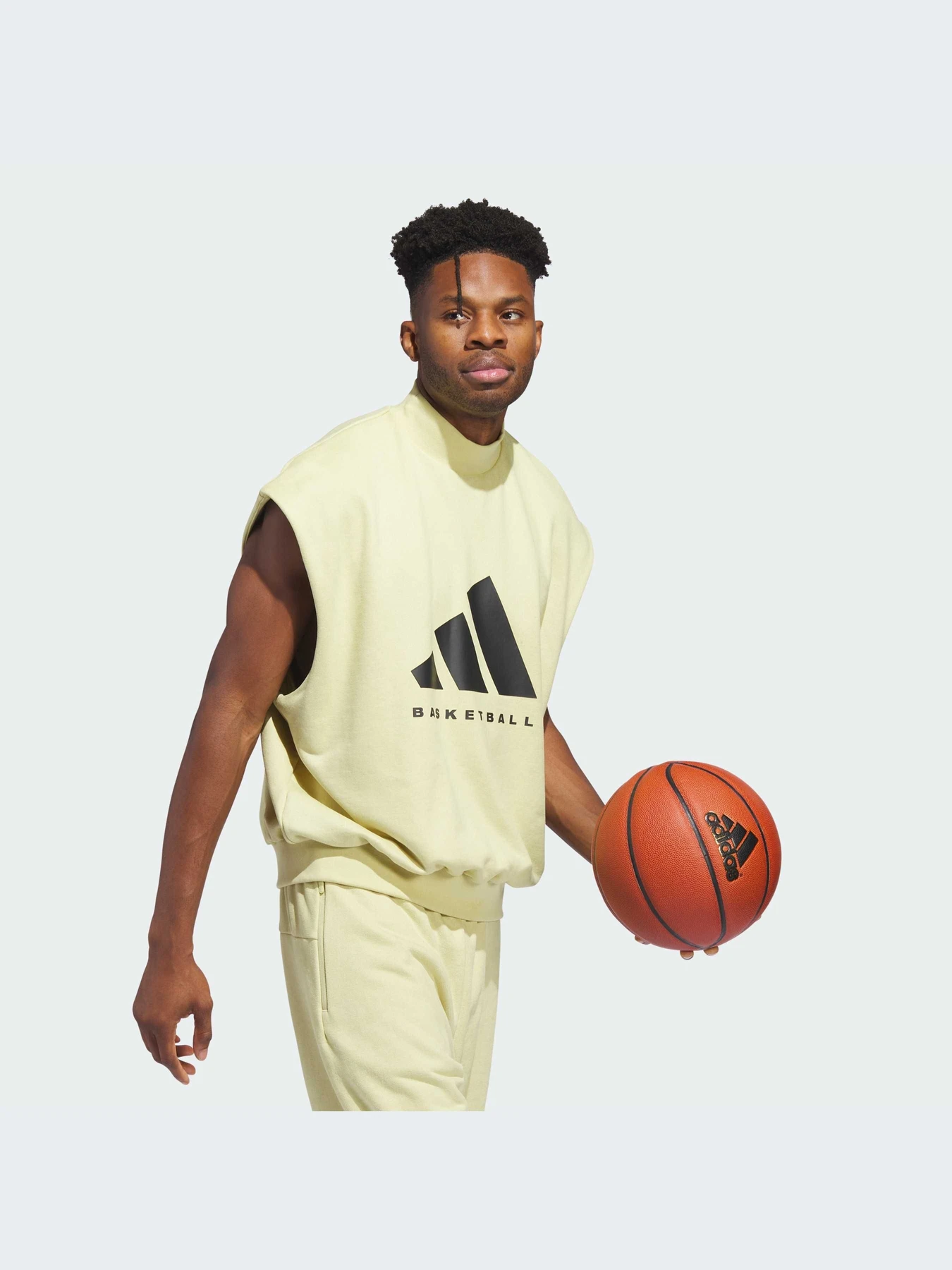 Худи и свитшоты Adidas модель IN7703-KZ Худи и свитшоты Adidas модель IN7703-KZ Фото
