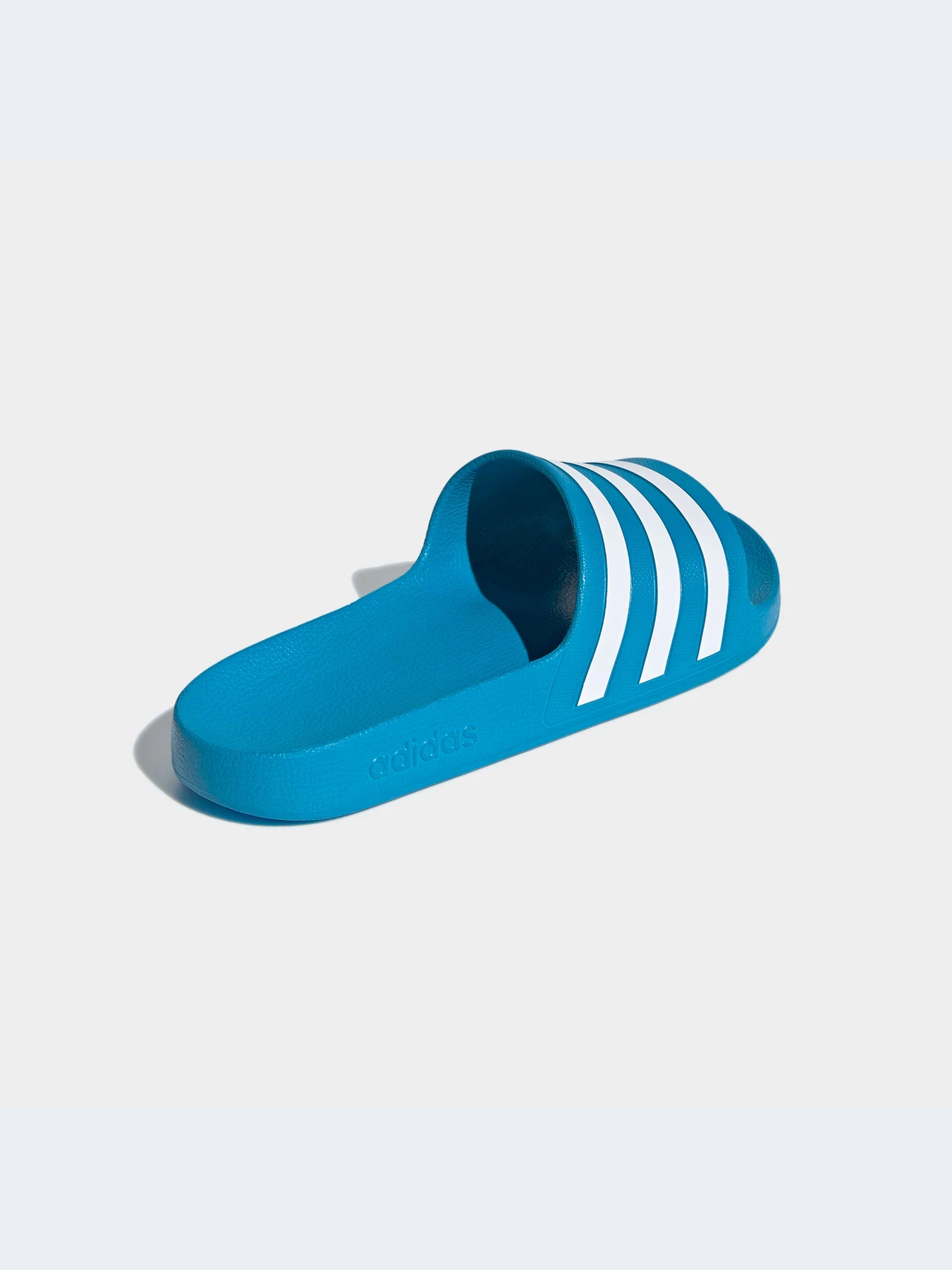 Шлёпанцы Adidas Adilette модель FY8047-KZ Шлёпанцы Adidas Adilette модель FY8047-KZ Фото