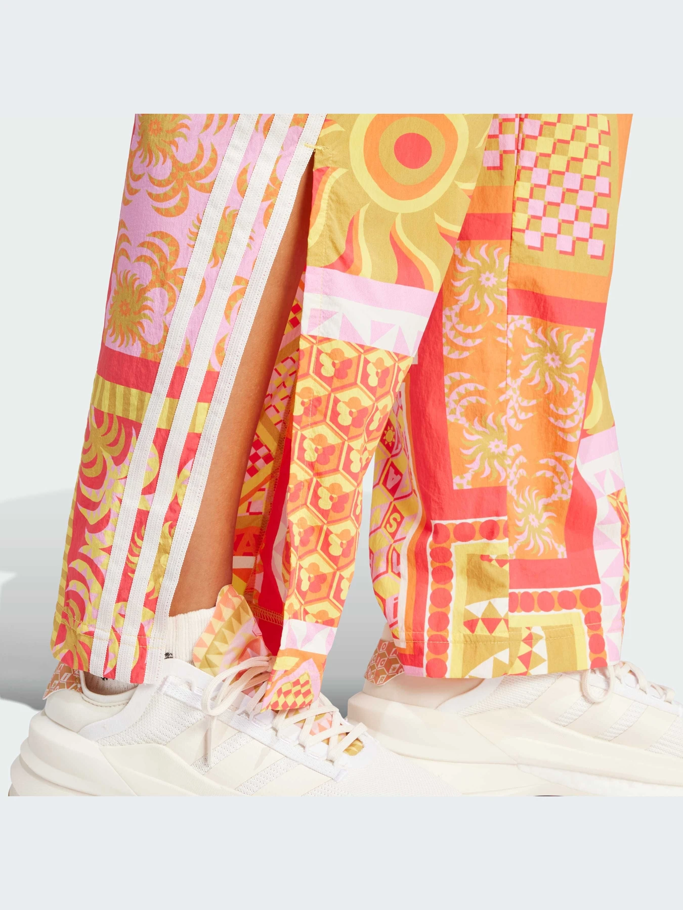 Брюки Adidas модель IT7267-KZ Брюки Adidas модель IT7267-KZ Фото