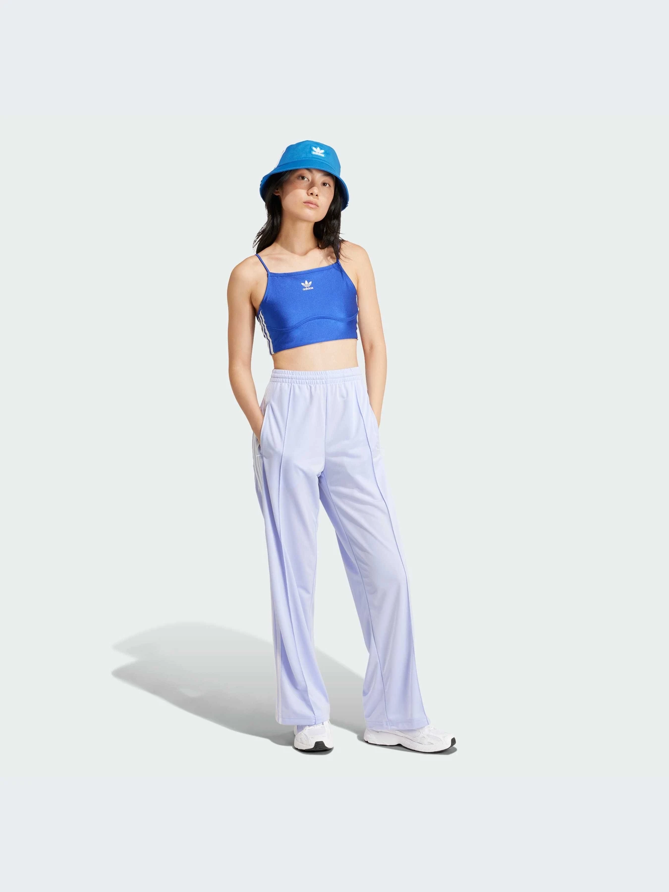 Брюки Adidas Adicolor модель IP0643-KZ Брюки Adidas Adicolor модель IP0643-KZ Фото