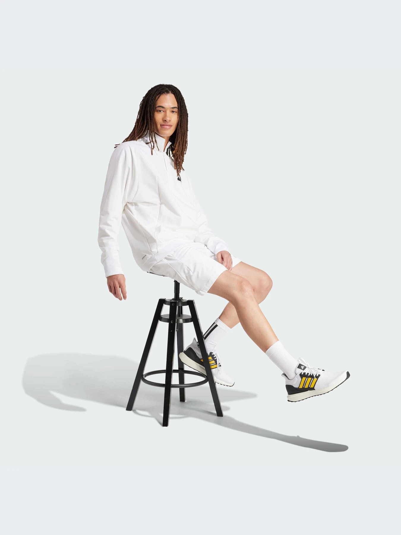 Худи и свитшоты Adidas ZNE модель IQ4793-KZ Худи и свитшоты Adidas ZNE модель IQ4793-KZ Фото