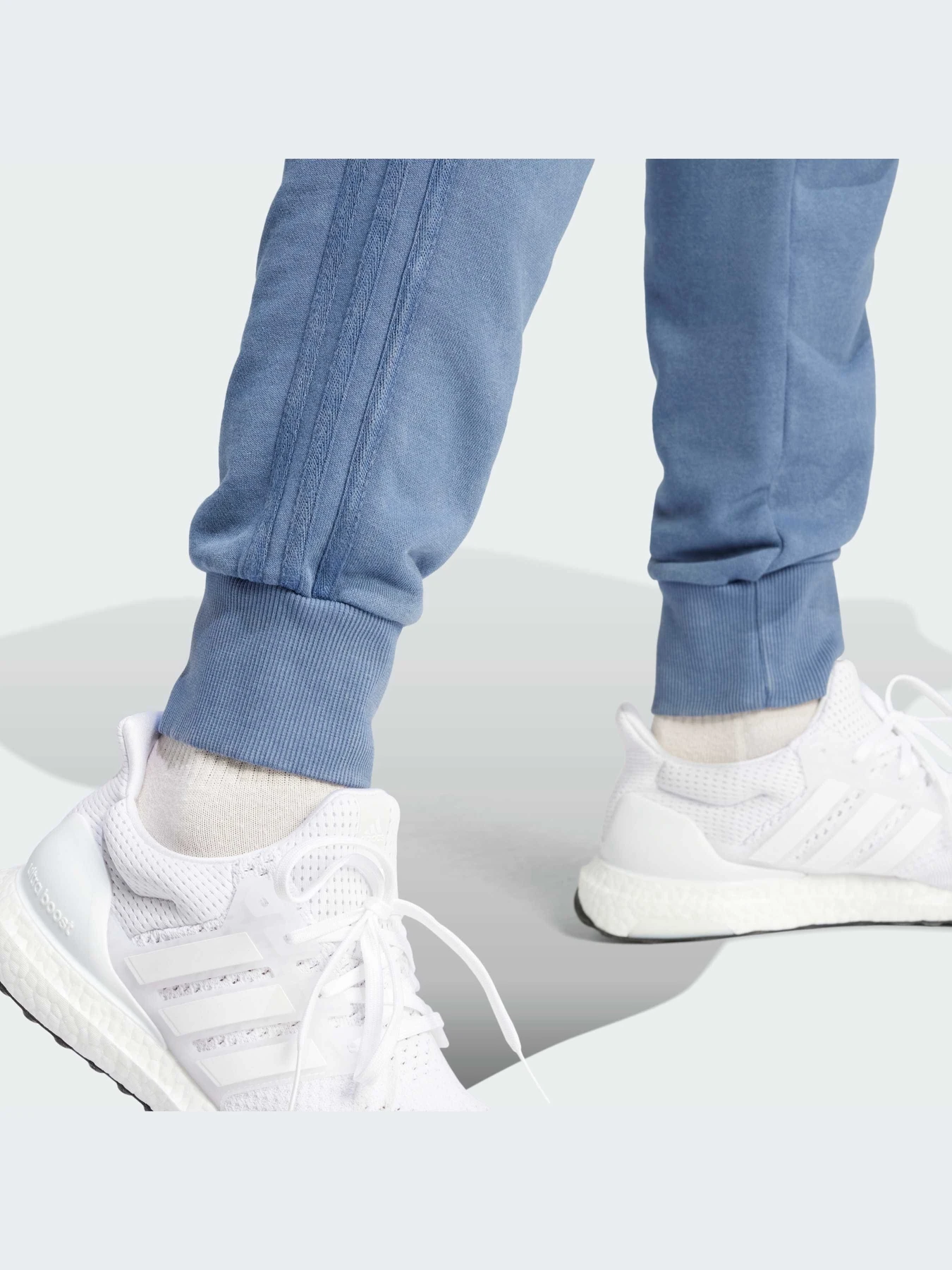 Брюки Adidas 3 Stripes модель IR5202-KZ Брюки Adidas 3 Stripes модель IR5202-KZ Фото