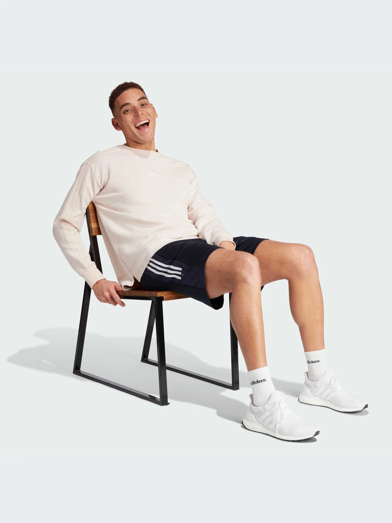 Худи и свитшоты Adidas 3 Stripes модель IR5255-KZ Худи и свитшоты Adidas 3 Stripes модель IR5255-KZ Фото