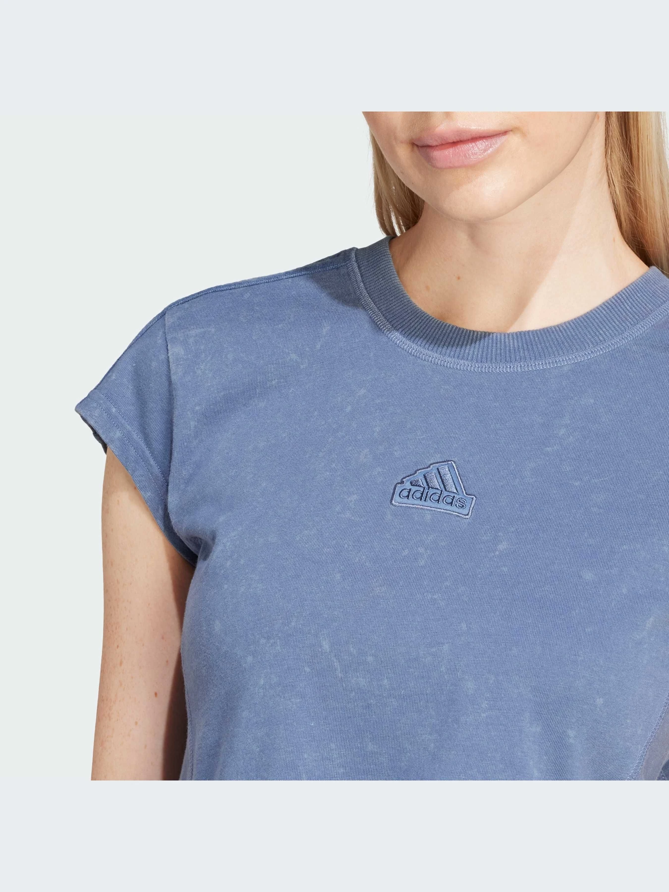 Футболки и поло Adidas модель IS0819-KZ Футболки и поло Adidas модель IS0819-KZ Фото