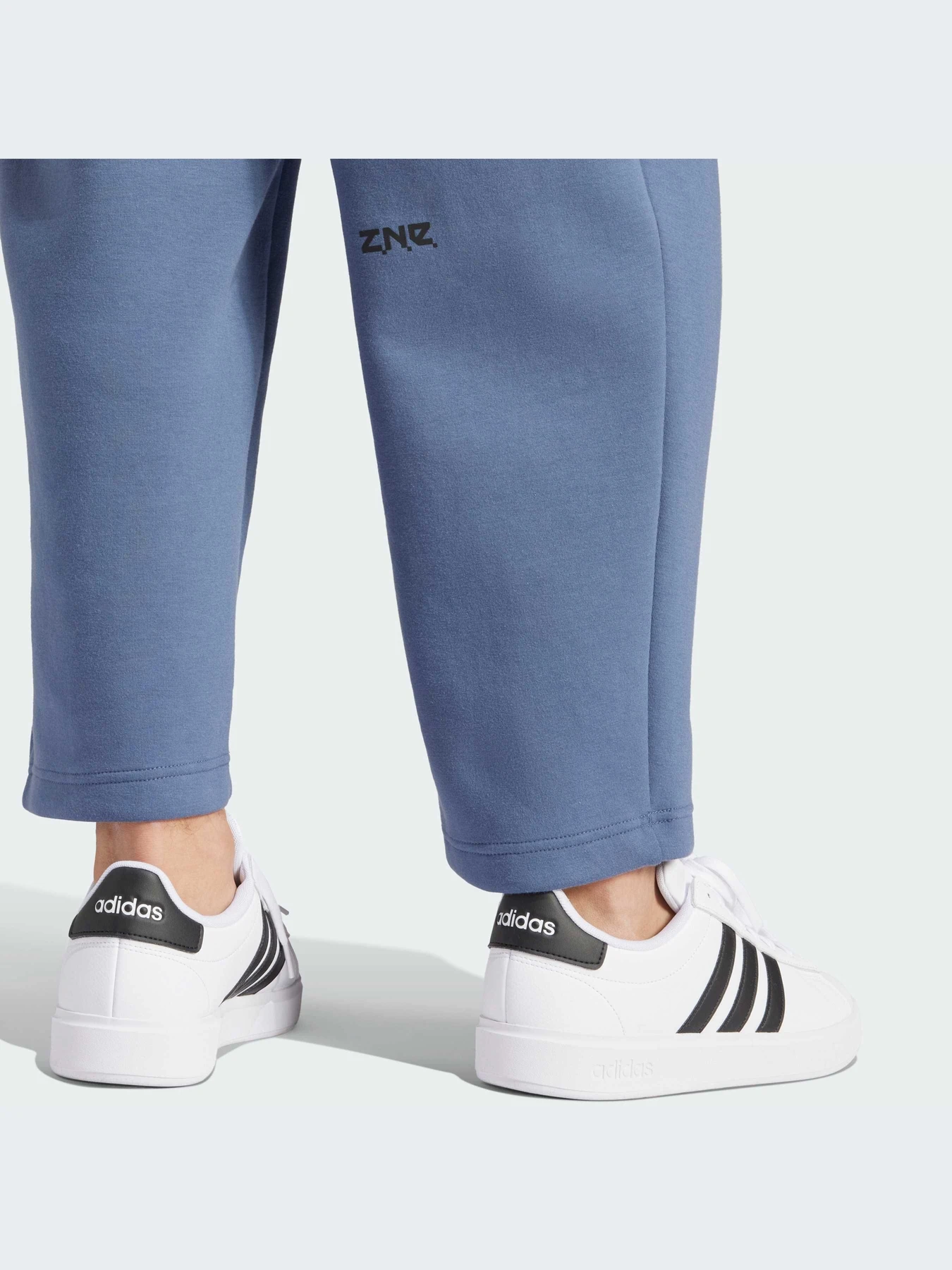 Брюки Adidas ZNE модель IR5221-KZ Брюки Adidas ZNE модель IR5221-KZ Фото