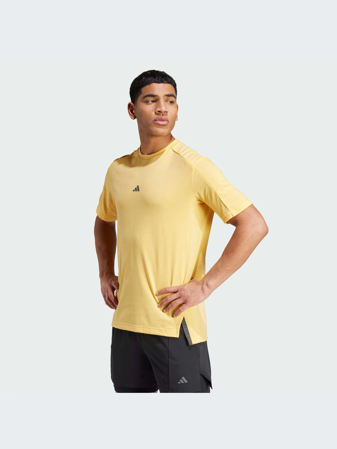 Футболки и поло Adidas модель IP2752-KZ Футболки и поло Adidas модель IP2752-KZ Фото