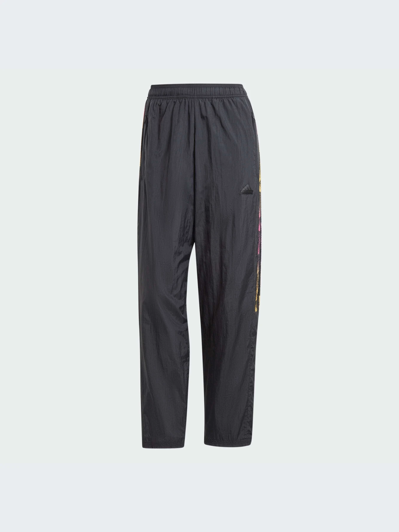 Брюки Adidas Tiro модель IQ4817-KZ Брюки Adidas Tiro модель IQ4817-KZ Фото