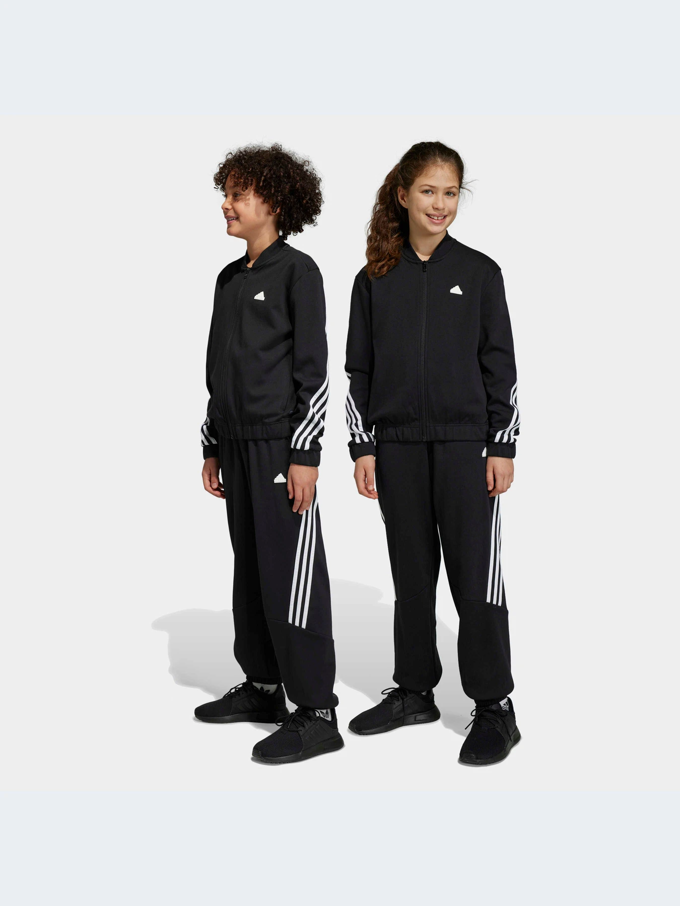 Костюмы Adidas Icons модель HR6290-KZ Костюмы Adidas Icons модель HR6290-KZ Фото