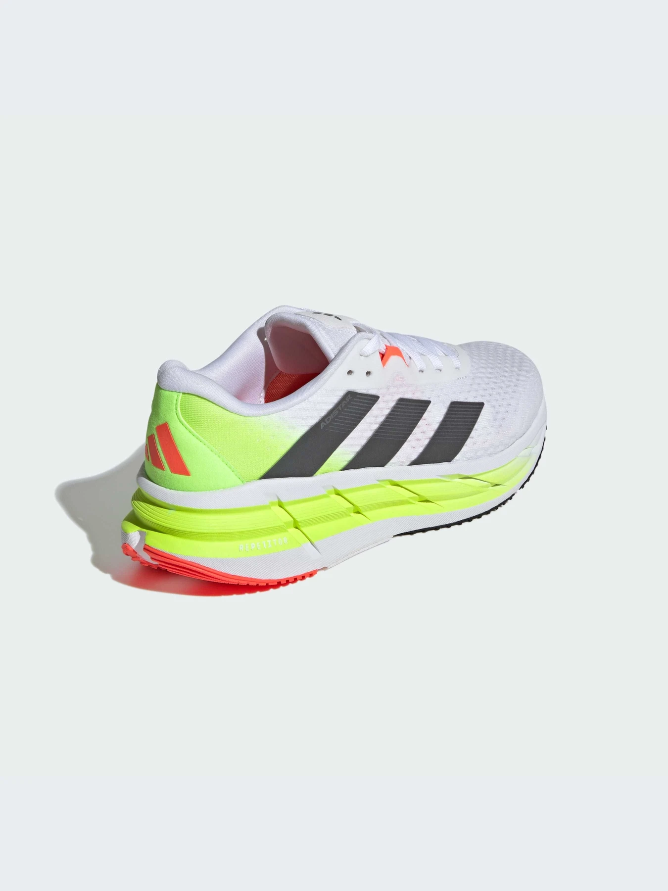 Кроссовки Adidas модель IE8222-KZ Кроссовки Adidas модель IE8222-KZ Фото