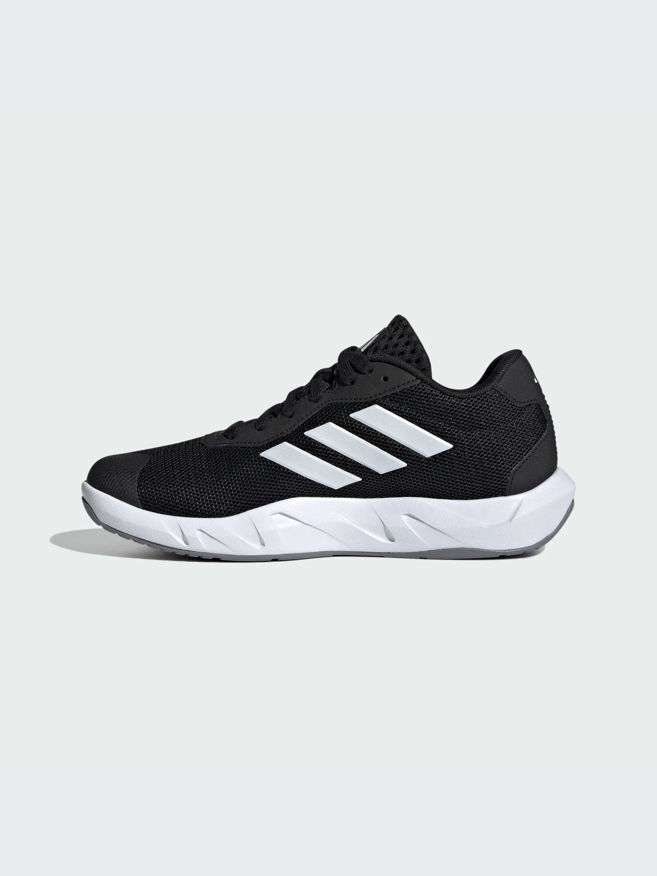 Кроссовки Adidas модель IF0957-KZ Кроссовки Adidas модель IF0957-KZ Фото
