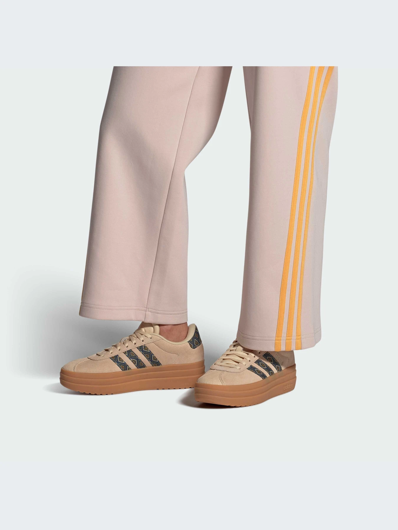 Кеды Adidas Court модель IH7510-KZ Кеды Adidas Court модель IH7510-KZ Фото