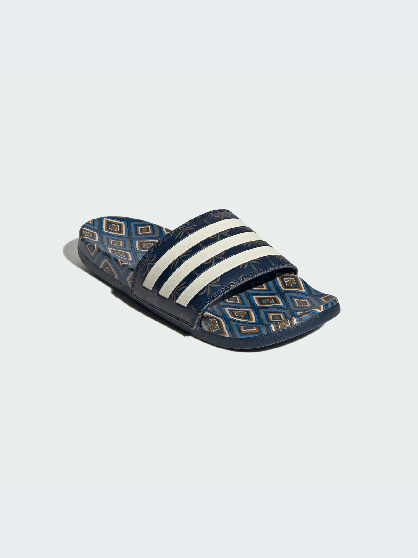 Шлёпанцы Adidas Adilette модель II0022-KZ Шлёпанцы Adidas Adilette модель II0022-KZ Фото