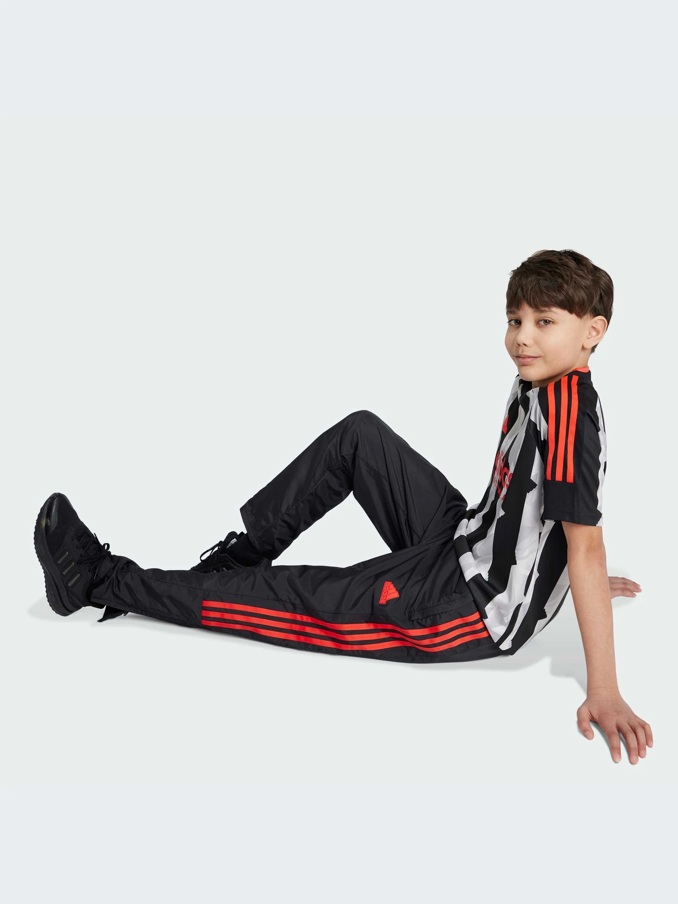 Брюки Adidas Tiro модель IV7104-KZ Брюки Adidas Tiro модель IV7104-KZ Фото