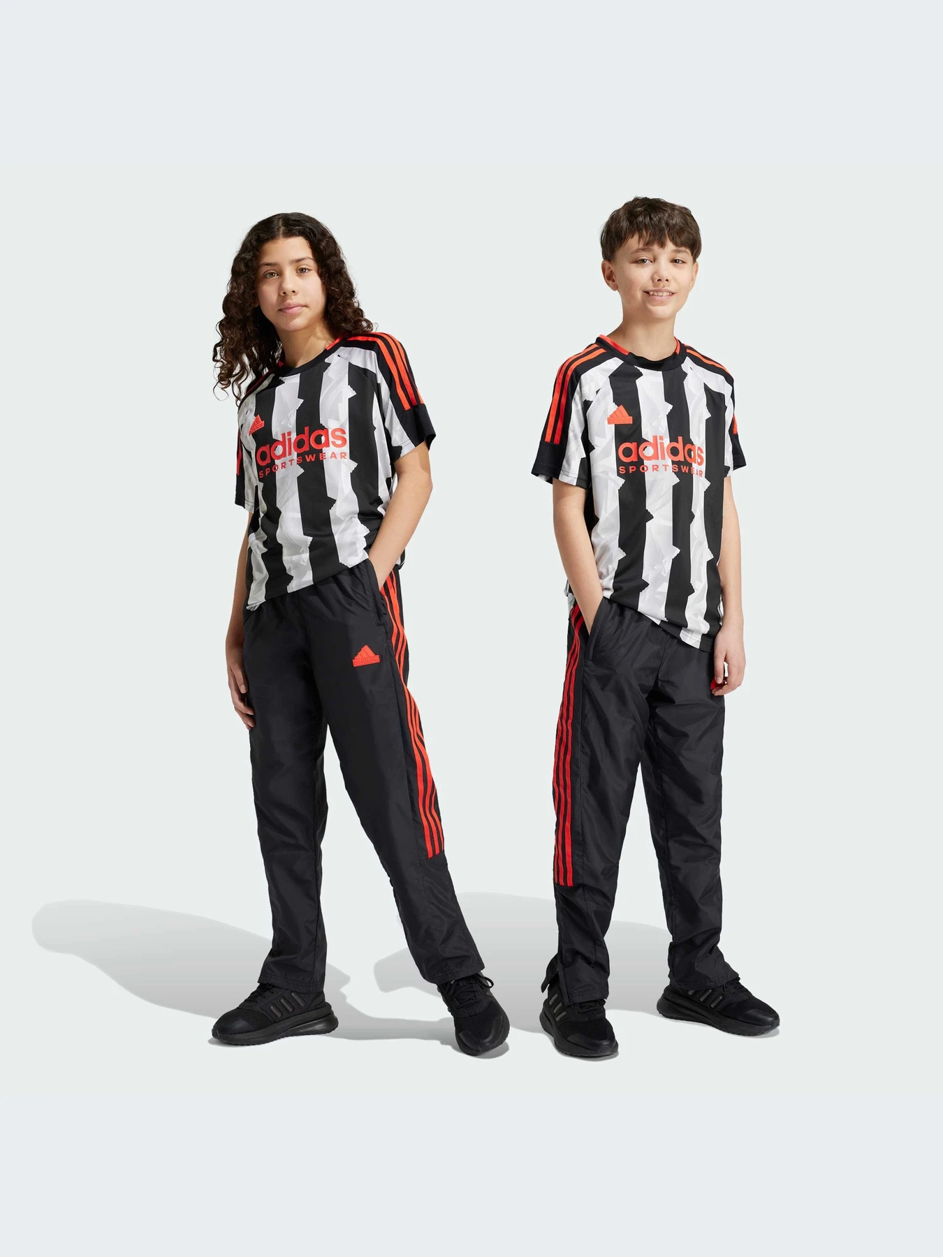 Брюки Adidas Tiro модель IV7104-KZ Брюки Adidas Tiro модель IV7104-KZ Фото