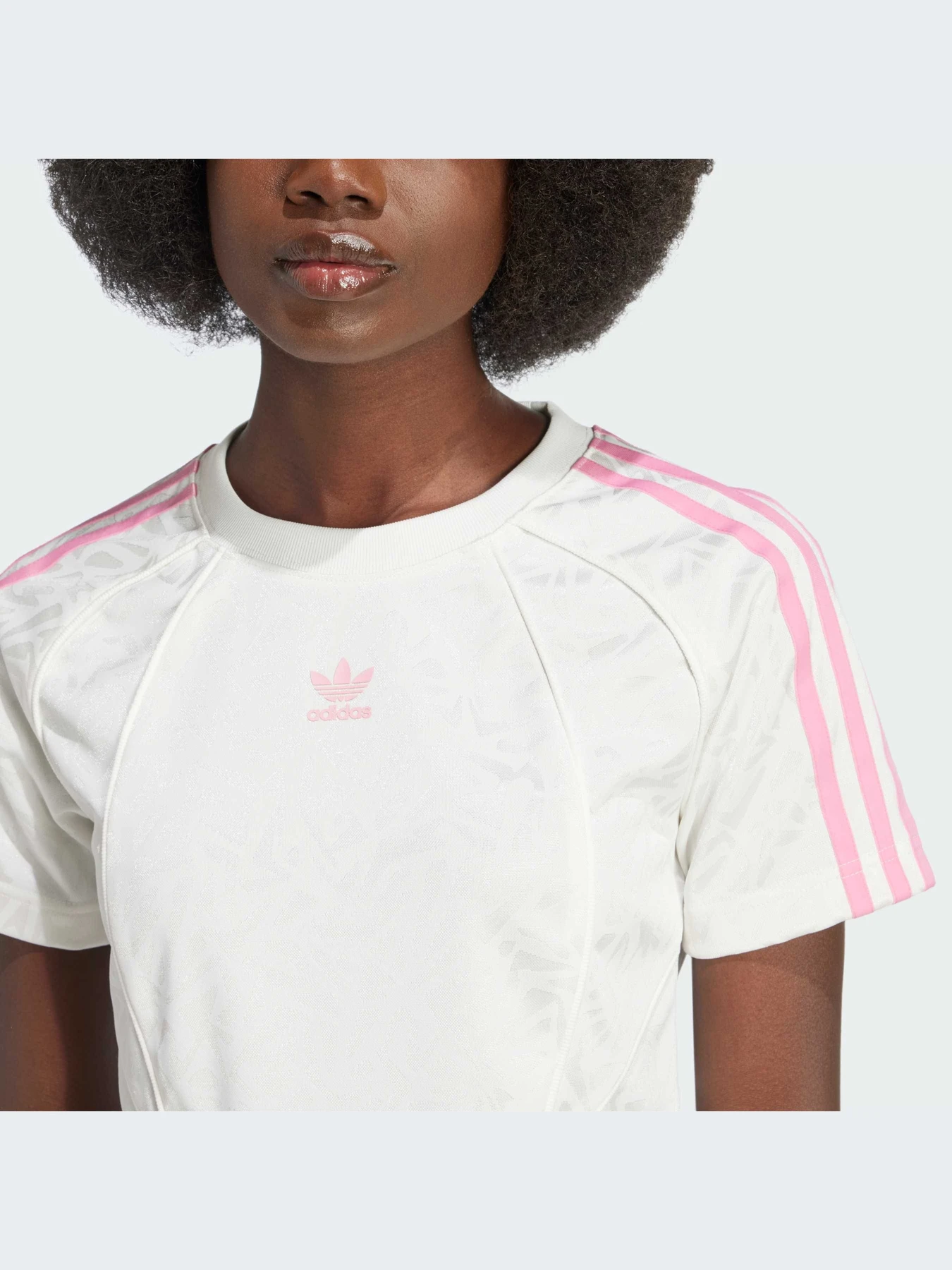 Футболки и поло Adidas модель IW5478-KZ Футболки и поло Adidas модель IW5478-KZ Фото