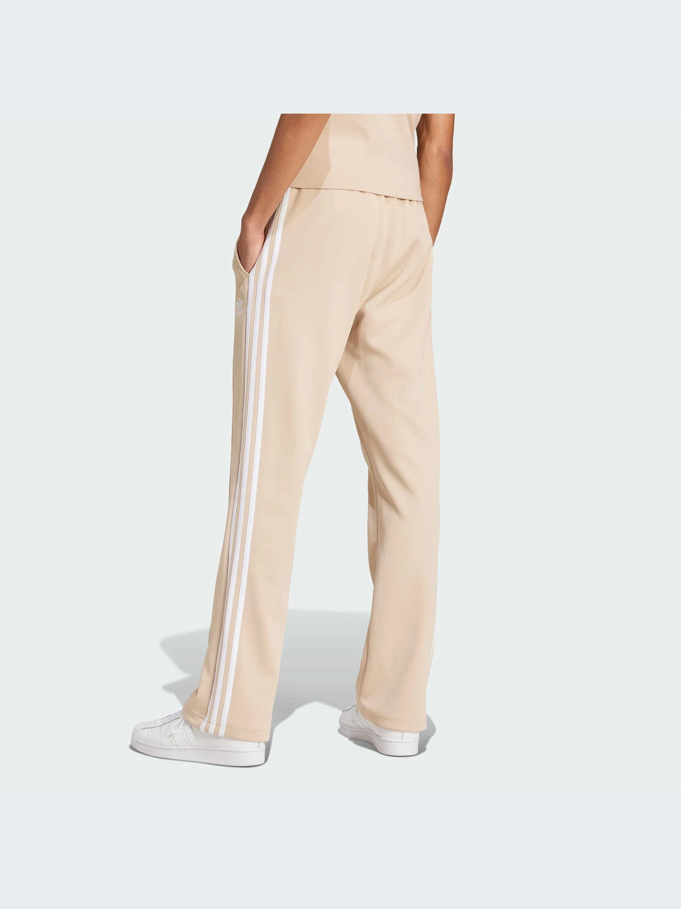Брюки Adidas Adicolor модель IX5221-KZ Брюки Adidas Adicolor модель IX5221-KZ Фото
