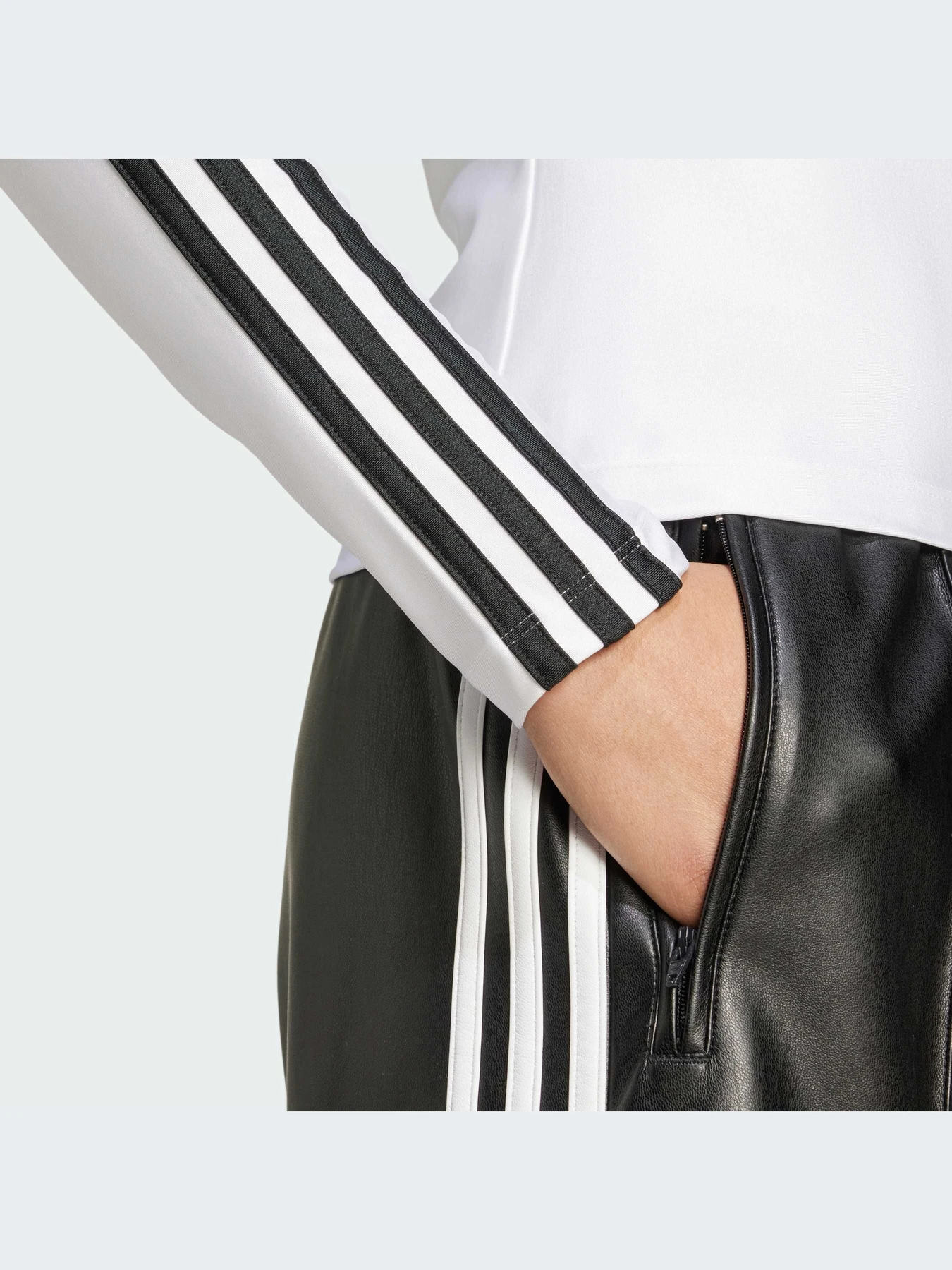 Худи и свитшоты Adidas модель JG1535-KZ Худи и свитшоты Adidas модель JG1535-KZ Фото