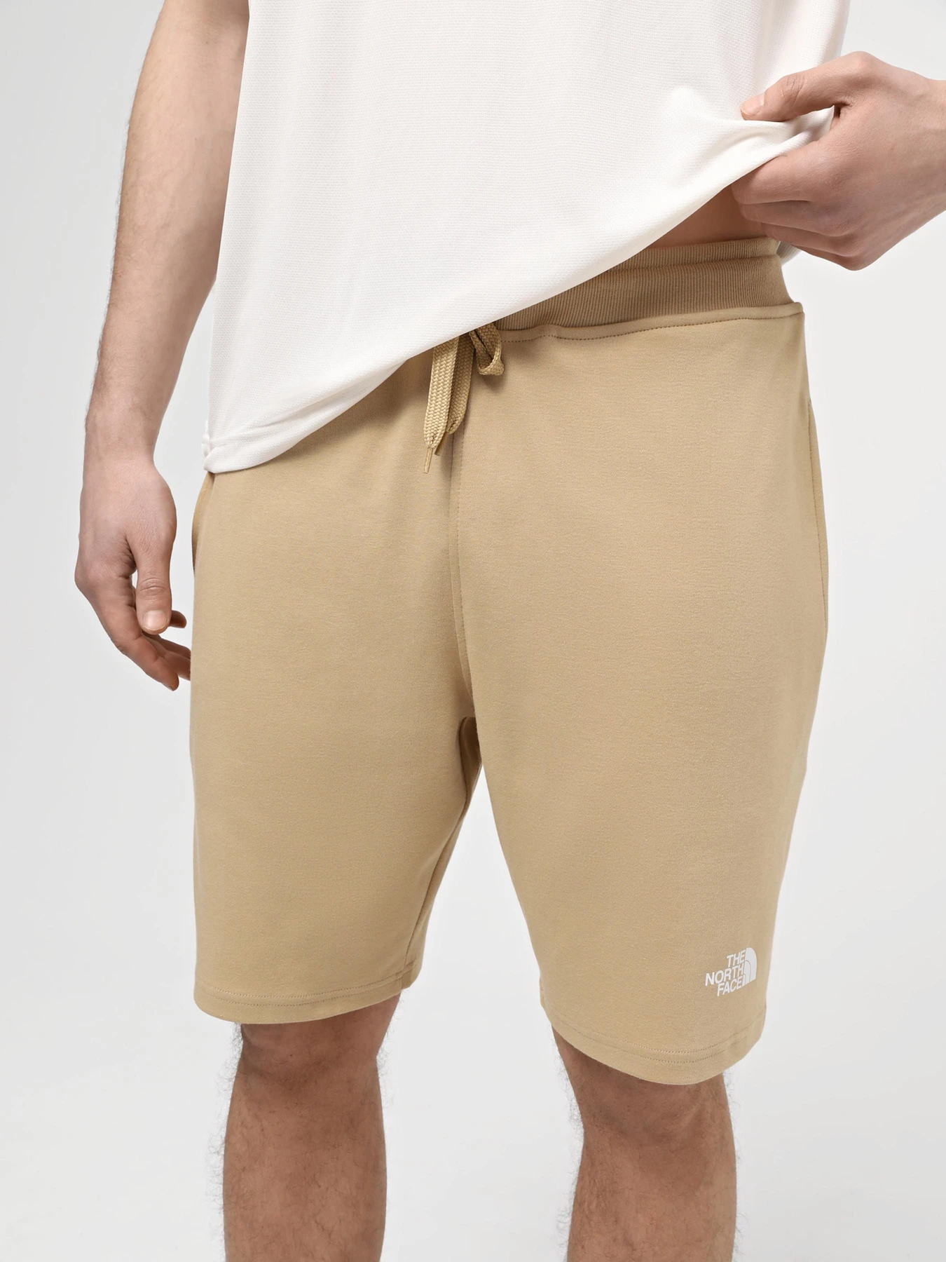 Шорты The North Face модель NF0A3S4FLK51 Шорты The North Face модель NF0A3S4FLK51 Фото