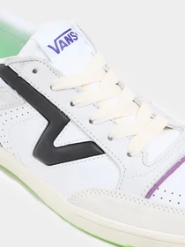 Кроссовки Vans модель VN0007P2BOX1 Фото