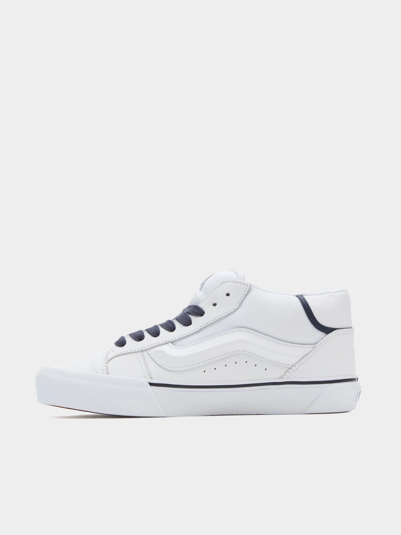 Кеды Vans модель VN000CQ9WHT1 Кеды Vans модель VN000CQ9WHT1 Фото