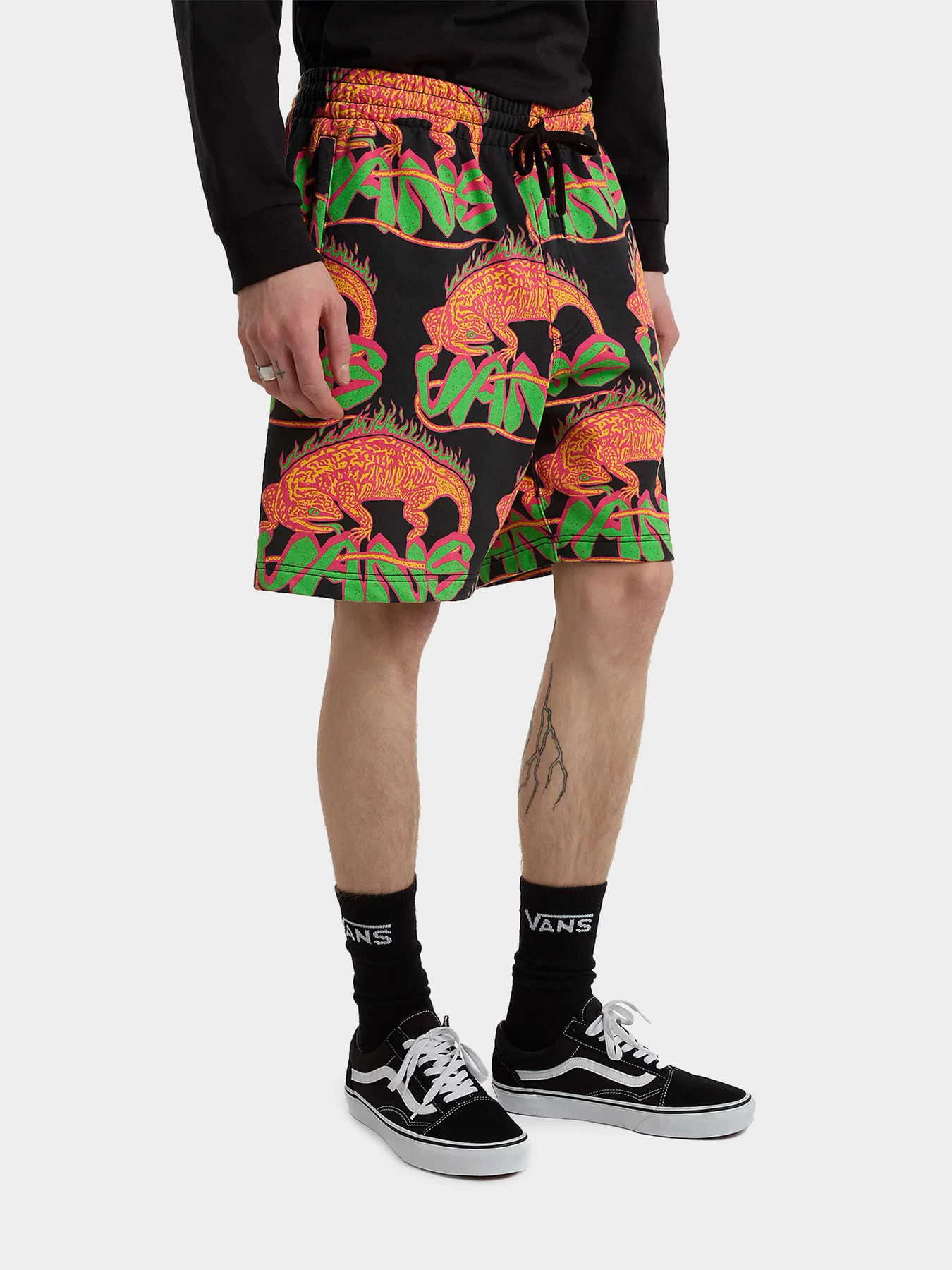 Шорты Vans модель VN000G72BLK1 Шорты Vans модель VN000G72BLK1 Фото
