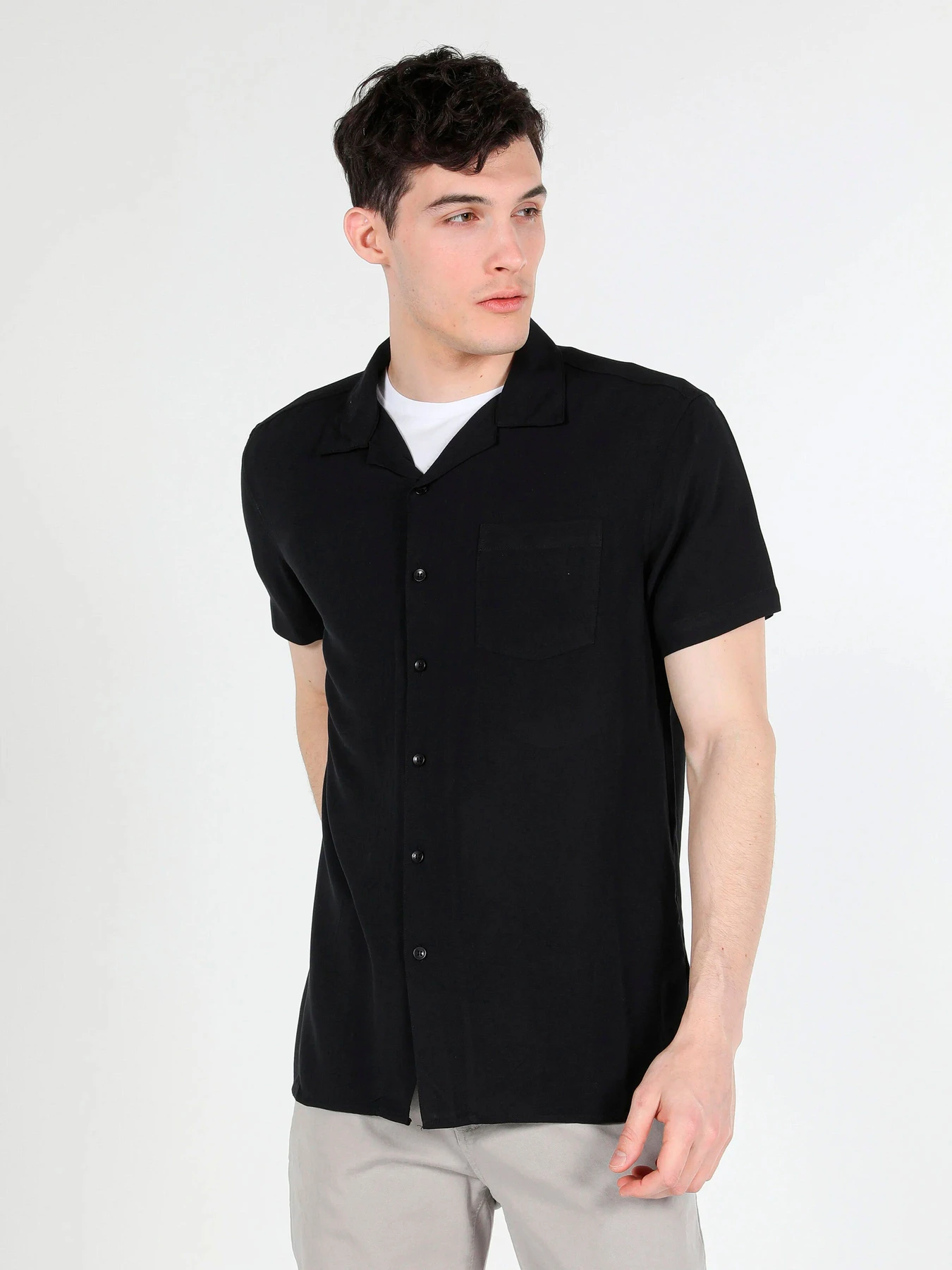 Рубашки Colin’s модель CL1058253_BLK Рубашки Colin’s модель CL1058253_BLK Фото