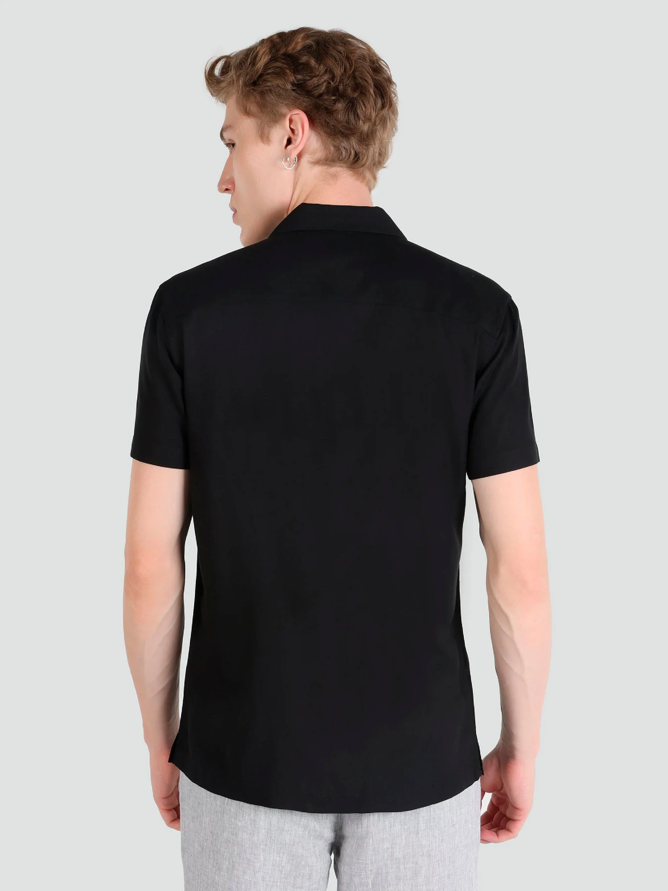 Рубашки Colin’s модель CL1064181_BLK Рубашки Colin’s модель CL1064181_BLK Фото