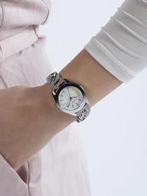 Часы GUESS модель GW0546L4 Фото