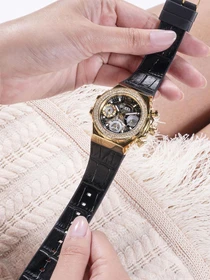 Часы GUESS модель GW0553L4 Фото