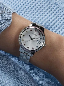 Часы GUESS модель GW0657L1 Фото