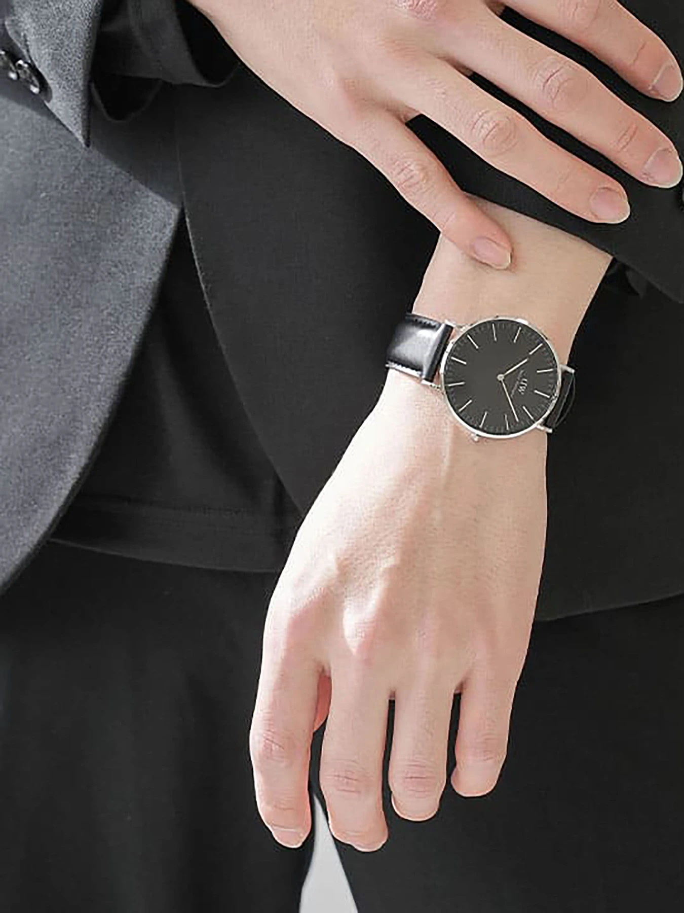 Часы Daniel Wellington модель DW00100133 Фото