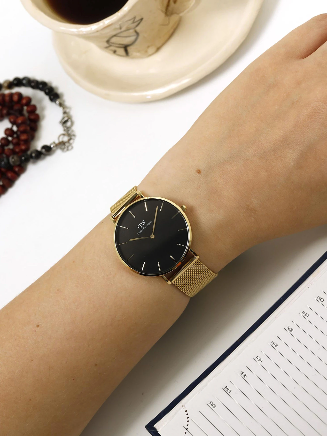 Часы Daniel Wellington модель DW00100345 Фото