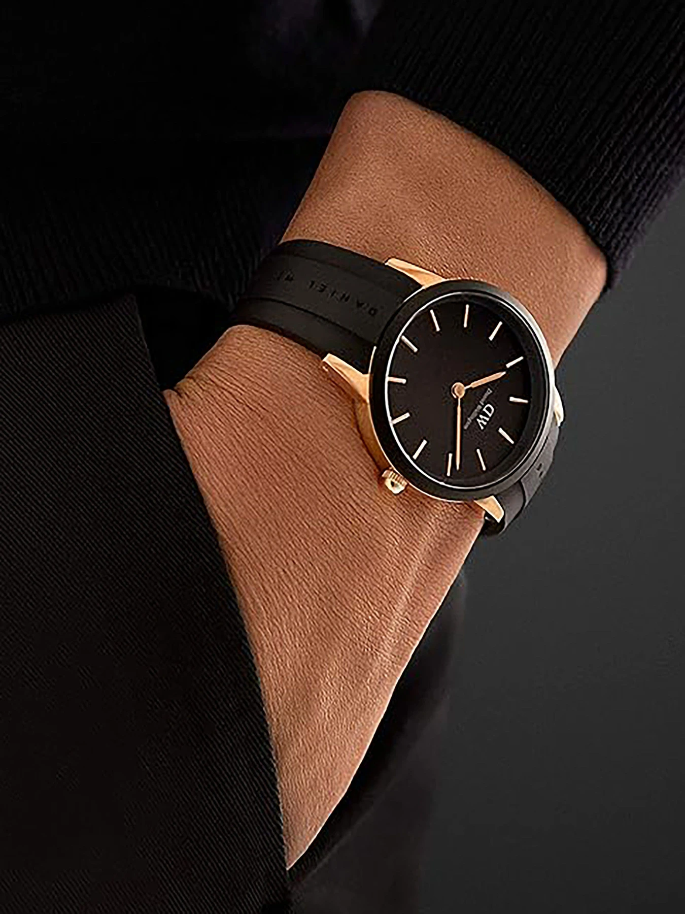 Часы Daniel Wellington модель DW00100425 Фото