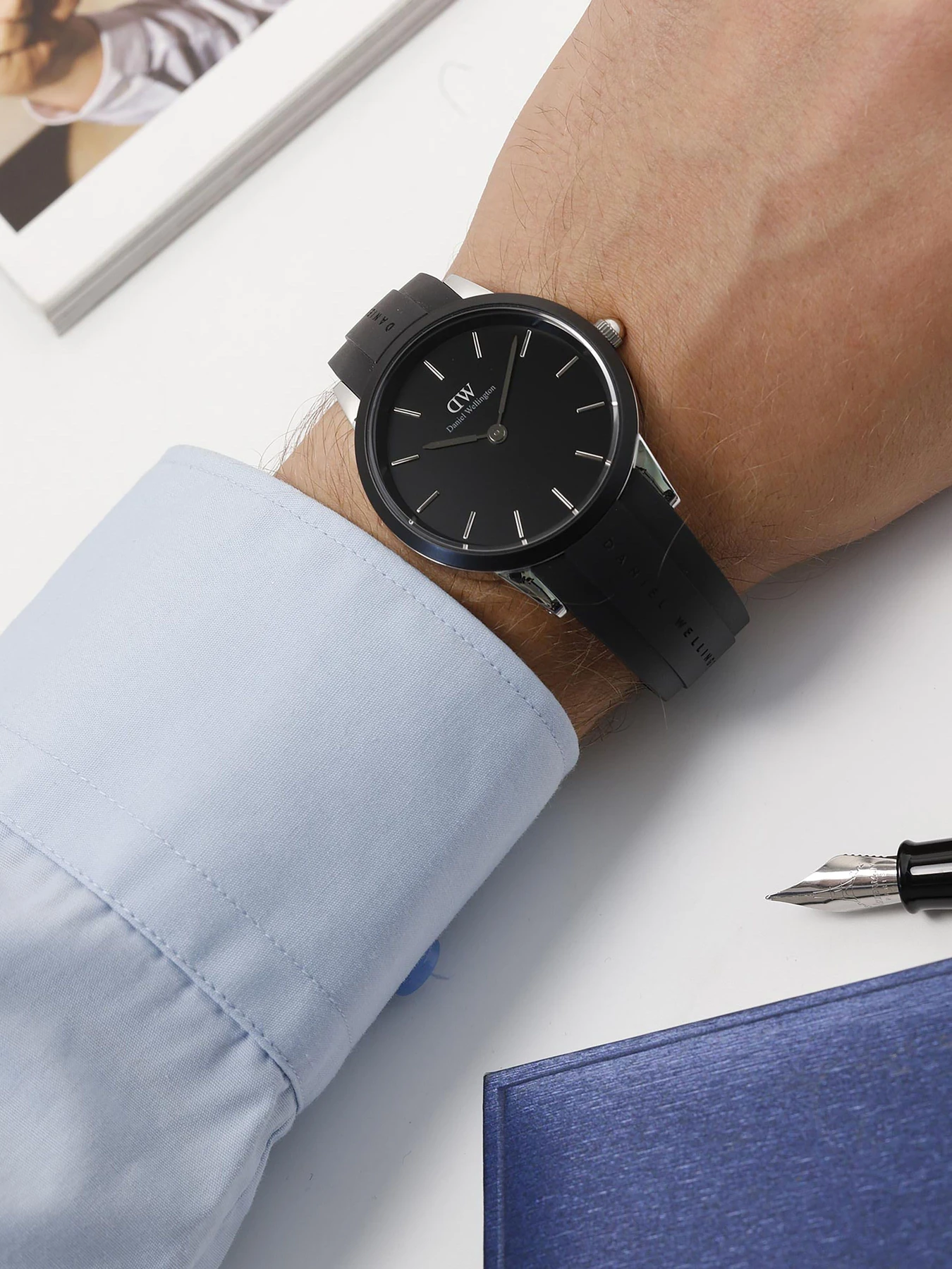 Часы Daniel Wellington модель DW00100436 Фото