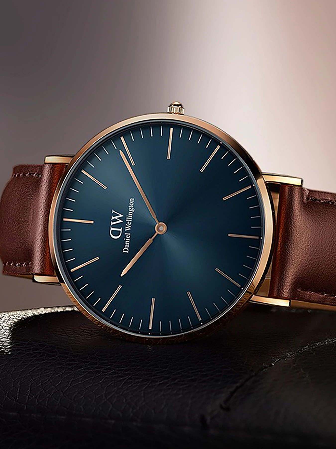 Часы Daniel Wellington модель DW00100626 Фото