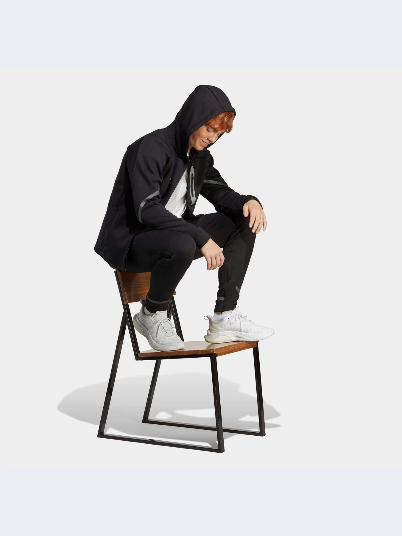 Худи и свитшоты Adidas модель IC8044-KZ Худи и свитшоты Adidas модель IC8044-KZ Фото