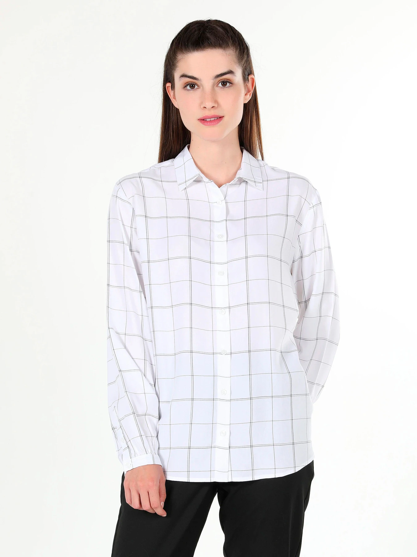 Рубашки Colin’s модель CL1060019_WHT Рубашки Colin’s модель CL1060019_WHT Фото