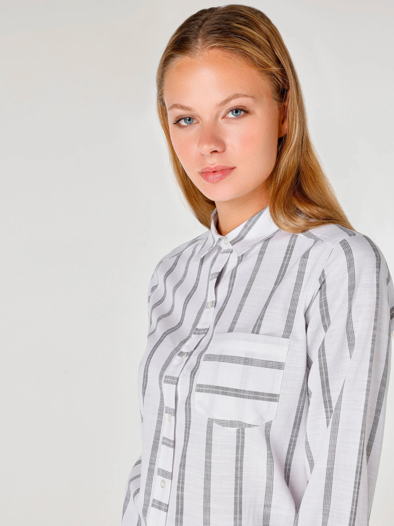 Рубашки Colin’s модель CL1064440_WHT Рубашки Colin’s модель CL1064440_WHT Фото