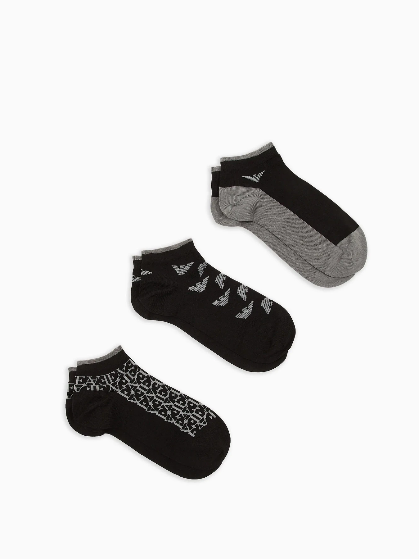 Носки и гольфы Emporio Armani модель 303228-4R292-35321 Носки и гольфы Emporio Armani модель 303228-4R292-35321 Фото