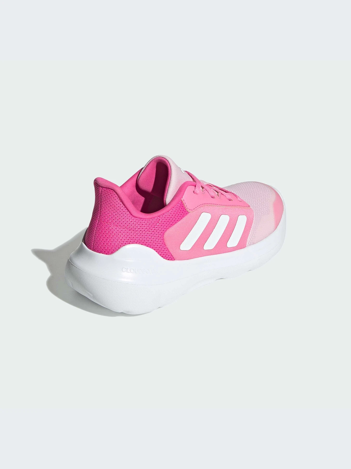 Кроссовки Adidas модель IE3550-KZ Кроссовки Adidas модель IE3550-KZ Фото