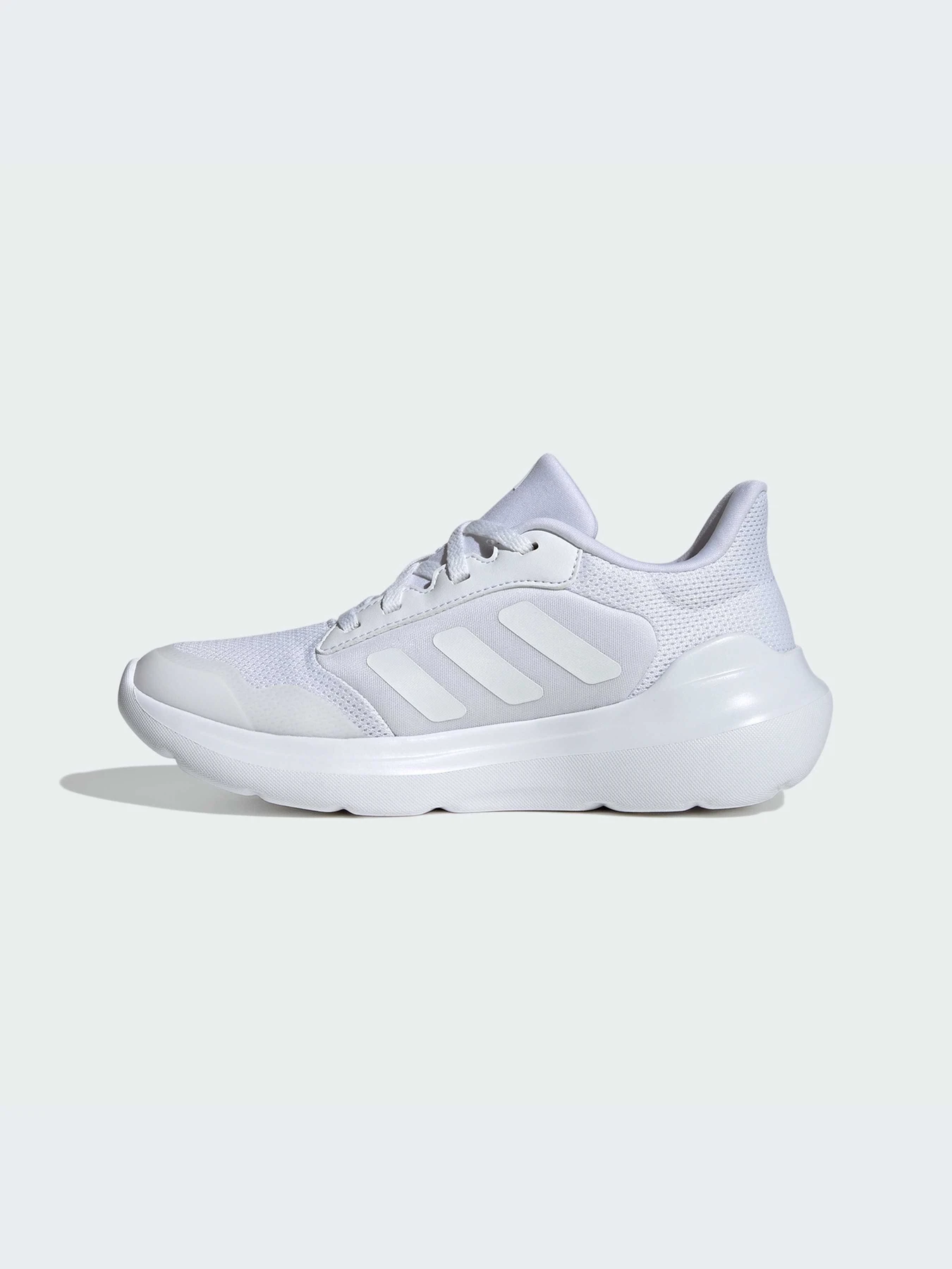 Кроссовки Adidas модель IE3543-KZ Кроссовки Adidas модель IE3543-KZ Фото
