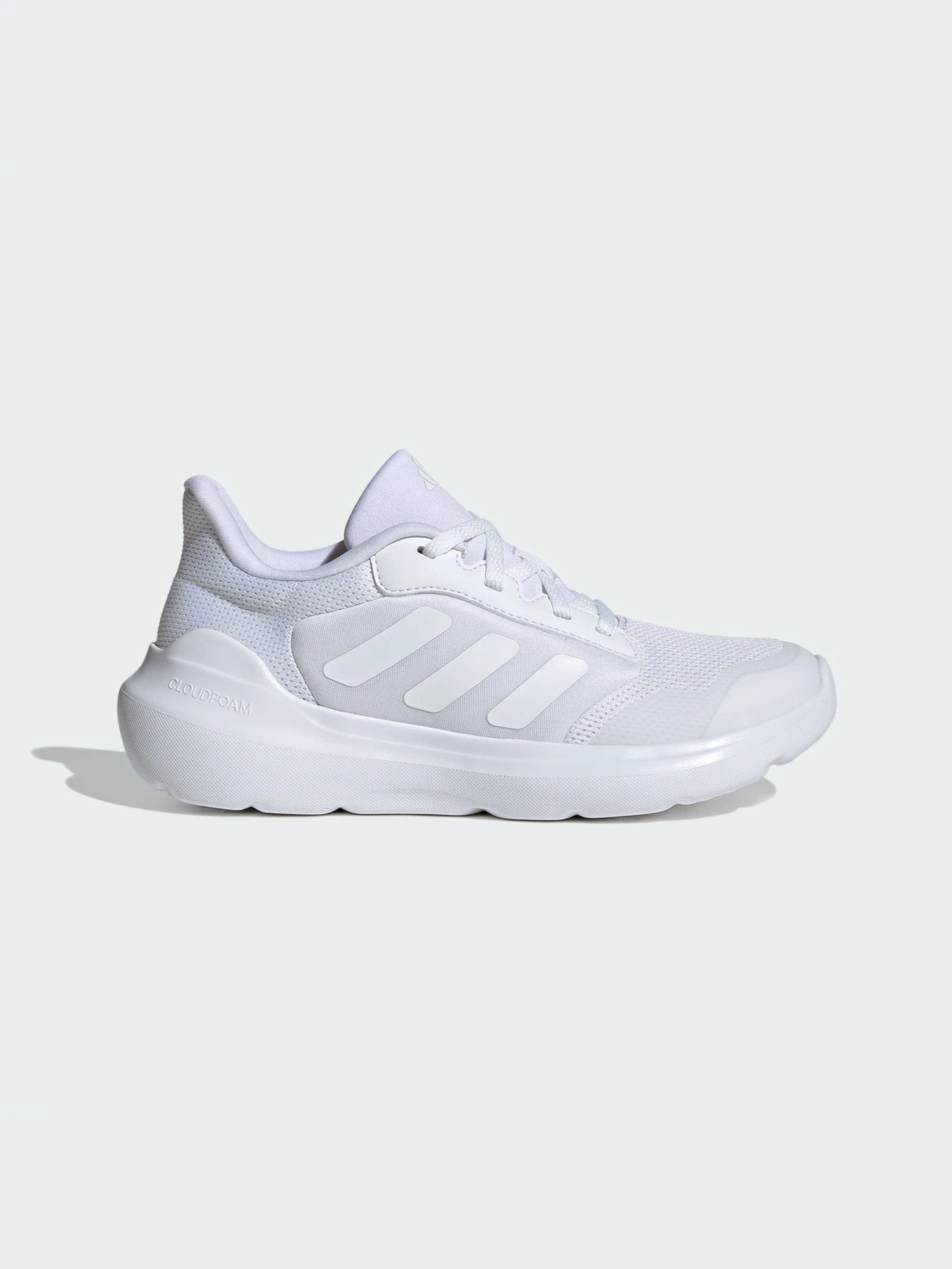 Кроссовки Adidas модель IE3543-KZ Кроссовки Adidas модель IE3543-KZ Фото