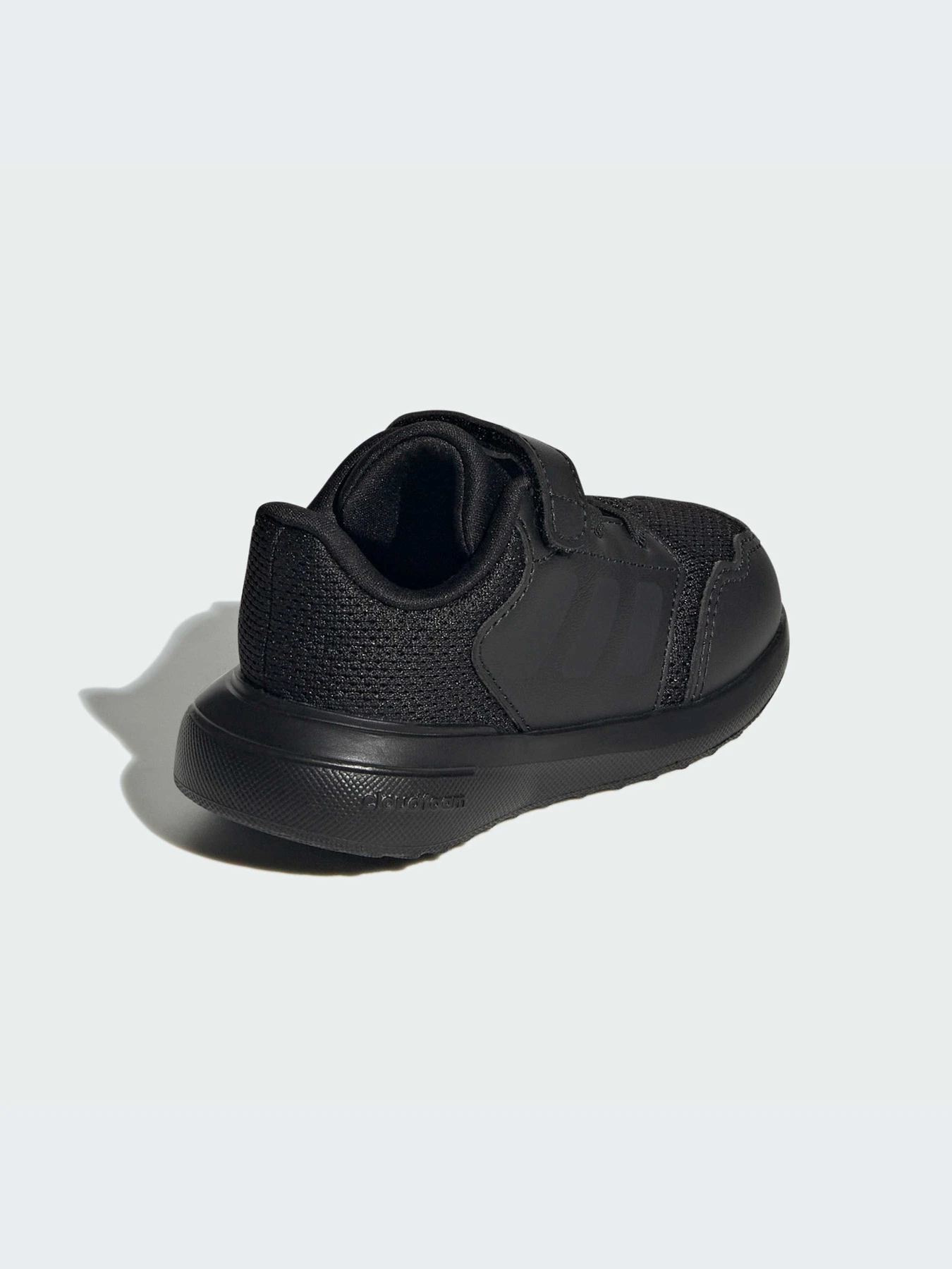 Кроссовки Adidas модель IE6012-KZ Кроссовки Adidas модель IE6012-KZ Фото
