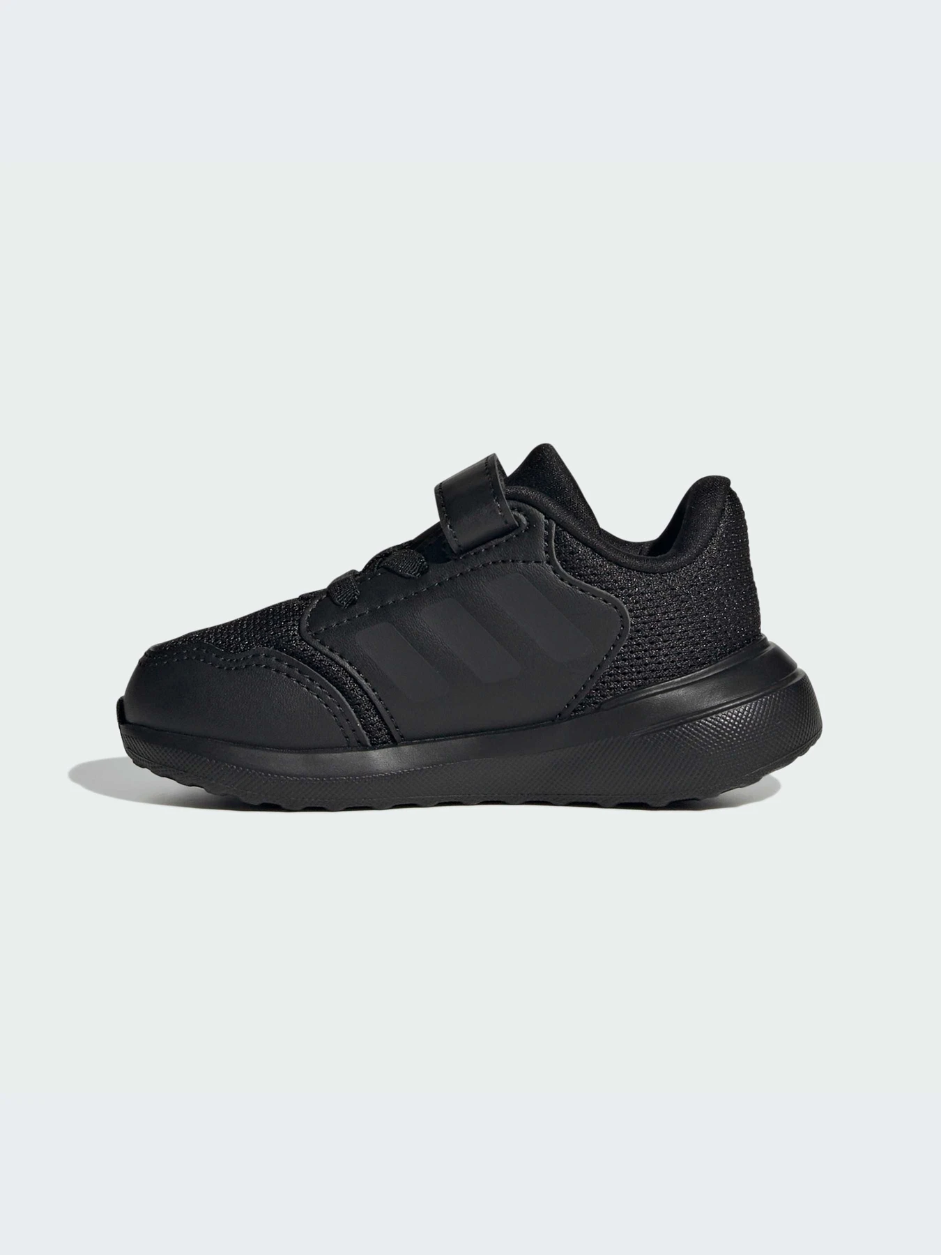 Кроссовки Adidas модель IE6012-KZ Кроссовки Adidas модель IE6012-KZ Фото