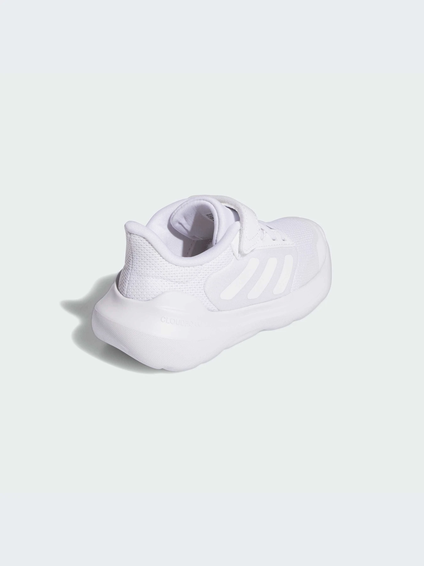 Кроссовки Adidas модель IE5984-KZ Кроссовки Adidas модель IE5984-KZ Фото